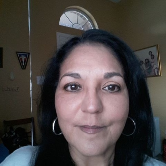 Meet your Posher, Ester leal - Picture 1 of 1